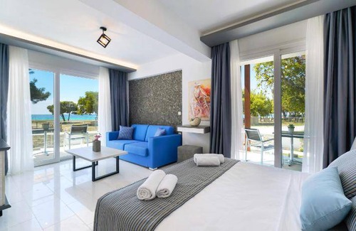 Ormos Prinou Apartment | 30 m² Serviced apartment ∙ 4 guests