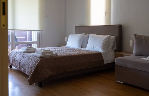 Kato Lechonia House | 300 m² House ∙ 3 bedrooms ∙ 6 guests