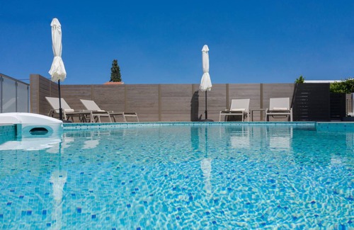 Adele Villa | 300 m² Villa ∙ 4 bedrooms ∙ 10 guests