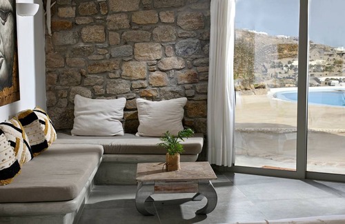 Paraga Villa | 300 m² Villa ∙ 7 bedrooms ∙ 14 guests