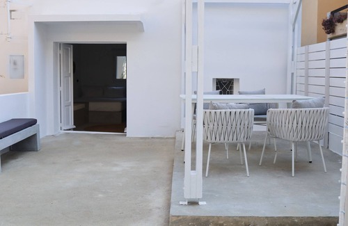 Rhodes Apartment | 30villa Rd Studio with Front Courtyard