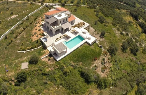 Prines Villa | 320 m² Villa ∙ 4 bedrooms ∙ 9 guests