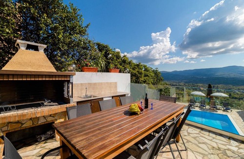 Esperion Villa | 320 m² Villa ∙ 5 bedrooms ∙ 9 guests