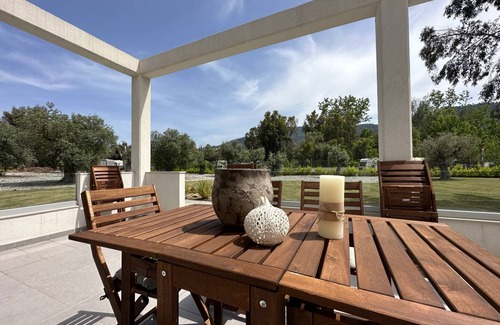 Vourvourou Villa | 340 m² Villa ∙ 7 bedrooms ∙ 14 guests