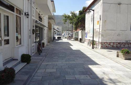 Ormos Korthiou Apartment | 35 m² Apartment ∙ 1 bedroom ∙ 4 guests