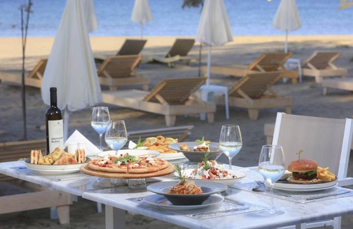 Kavos Hotel | 35 m² Hotel ∙ 127 guests