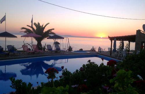 Karlovassi Apartment | 35 m² Serviced apartment ∙ 4 guests