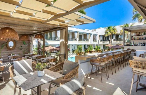Pefkochori Apartment | 35 m² Serviced apartment ∙ 2 bedrooms ∙ 10 guests