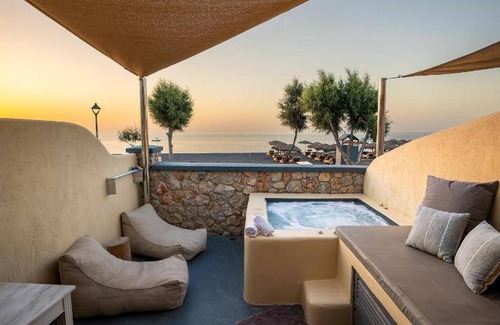 Perivolos Apartment | 35 m² Serviced apartment ∙ 4 guests