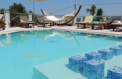 Gerani Villa | 350 m² Villa ∙ 7 bedrooms ∙ 16 guests