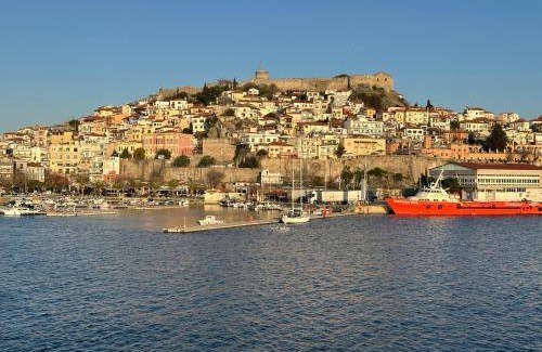 Kavala Boat Rental | 36 m² Houseboat ∙ 2 guests