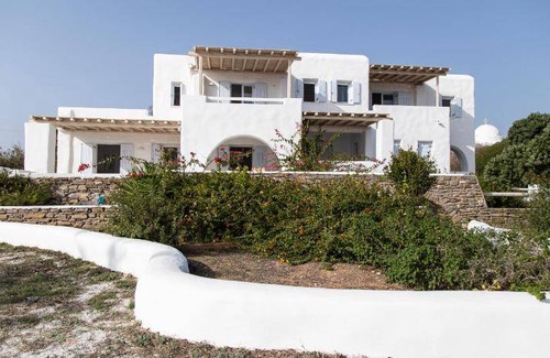 Santa Maria Resort | 385 m² Resort ∙ 6 bedrooms ∙ 16 guests