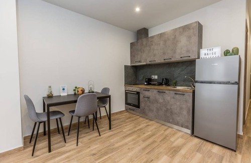 Dafni-Ymittos Apartment | 40 m² Apartment ∙ 1 bedroom ∙ 3 guests