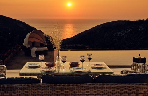 Anafonitria House | 430 m² House ∙ 1 bedroom ∙ 12 guests