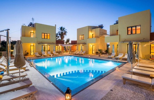 Maleme House | 440 m² House ∙ 12 bedrooms ∙ 24 guests