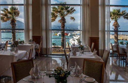 Chios Town Hotel | 45 m² Hotel ∙ 8 guests