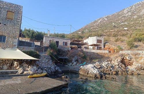 East Mani House | 50 m² House ∙ 2 bedrooms ∙ 6 guests