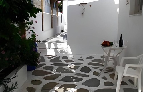 Drafaki Hotel | 57 m² Hotel ∙ 5 guests