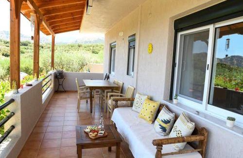 Agios Nikolaos House | 60 m² House ∙ 2 bedrooms ∙ 4 guests