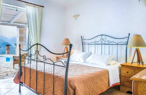 Nidri Villa | 60 m² Villa ∙ 2 bedrooms ∙ 4 guests