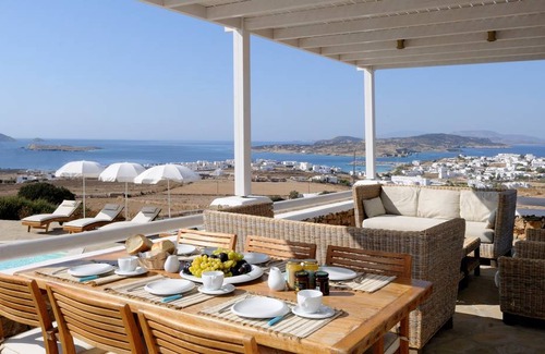Koufonisia Villa | 620 m² Villa ∙ 8 bedrooms ∙ 19 guests
