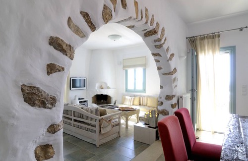Koufonisia Villa | 620 m² Villa ∙ 8 bedrooms ∙ 19 guests