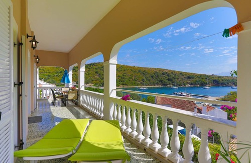 Agios Stefanos Apartment | 65 m² Apartment ∙ 2 bedrooms ∙ 5 guests