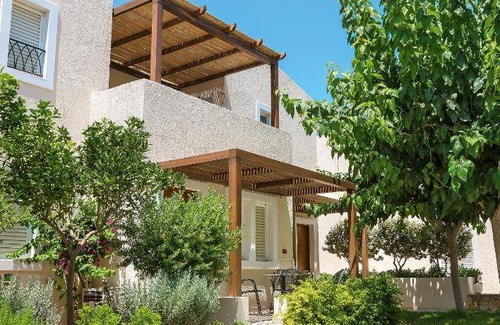 Platanes Hotel | 65 m² Hotel ∙ 2 bedrooms ∙ 127 guests