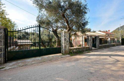Skala House | 65 m² House ∙ 2 bedrooms ∙ 4 guests