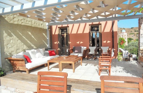 Syros House | 65 m² House ∙ 2 bedrooms ∙ 4 guests