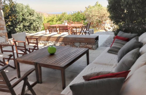 Syros House | 65 m² House ∙ 2 bedrooms ∙ 4 guests