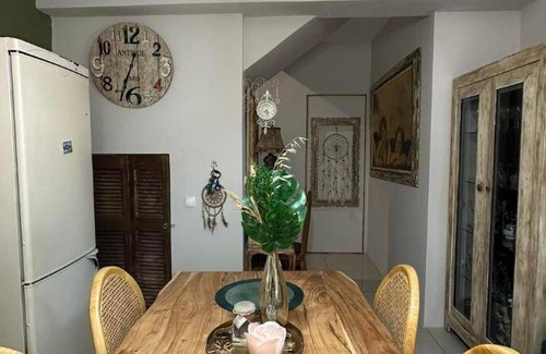 Milos House | 69 m² House ∙ 2 bedrooms ∙ 5 guests