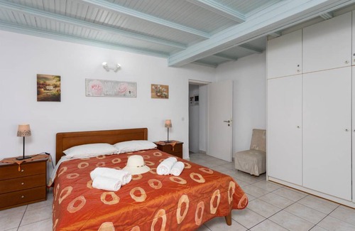 Katavolos Apartment | 75 m² Apartment ∙ 1 bedroom ∙ 4 guests