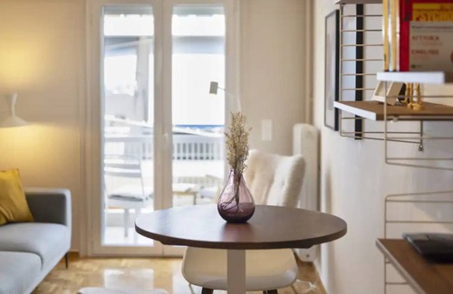 Thissio Apartment | 75 m² Apartment ∙ 2 bedrooms ∙ 3 guests