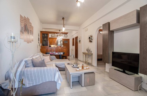 Aperathos Apartment | 75 m² Apartment ∙ 2 bedrooms ∙ 3 guests