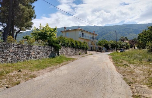 Agia House | 75 m² House ∙ 2 bedrooms ∙ 5 guests