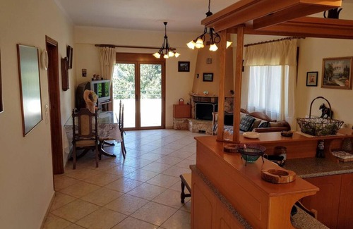 Loulos House | 75 m² House ∙ 2 bedrooms ∙ 6 guests