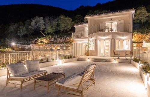 Aetos Resort | 76 m² Resort ∙ 2 bedrooms ∙ 5 guests