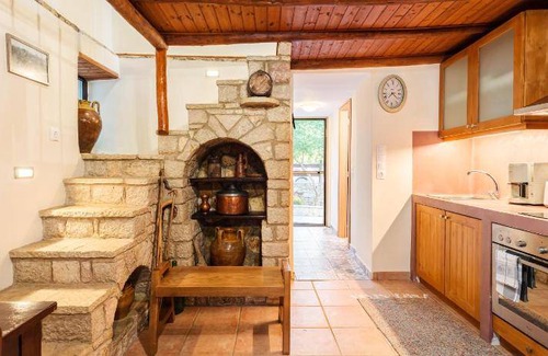 Messini House | 78 m² House ∙ 1 bedroom ∙ 4 guests