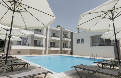 Paralia Ofryniou Apartment | 78 m² Serviced apartment ∙ 6 guests