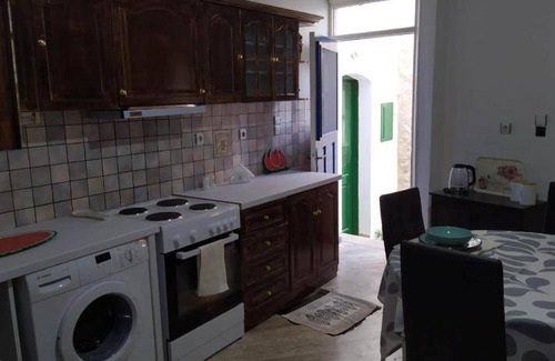 Mandraki Villa | 78 m² Villa ∙ 3 bedrooms ∙ 7 guests