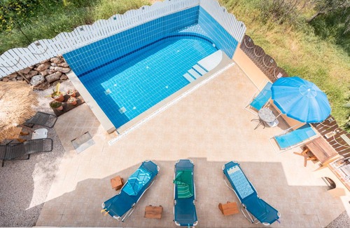 Kalathos Villa | 79 m² Villa ∙ 3 bedrooms ∙ 6 guests