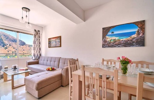 Kavallos House | 80 m² House ∙ 2 bedrooms ∙ 8 guests