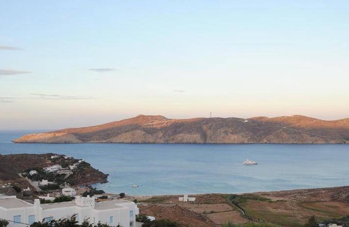 Panormos Apartment | 80 m² Serviced apartment ∙ 2 bedrooms ∙ 4 guests