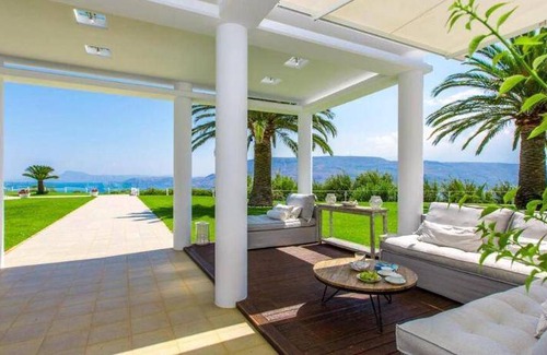 Chania Villa | 815 m² Villa ∙ 5 bedrooms ∙ 10 guests