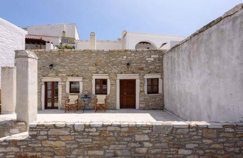 Aperathos House | 85 m² House ∙ 2 bedrooms ∙ 5 guests