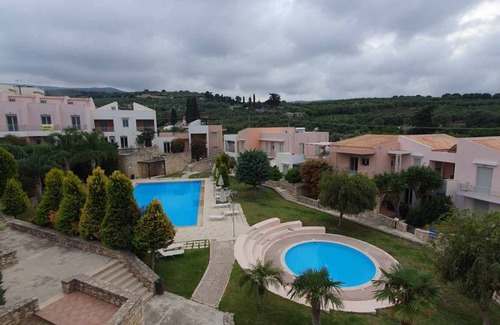 Loutra Apartment | 90 m² Apartment ∙ 2 bedrooms ∙ 6 guests