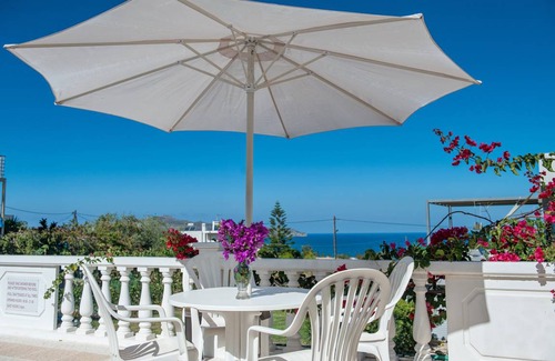 Kato Stalos Apartment | 90 m² Apartment ∙ 3 bedrooms ∙ 6 guests