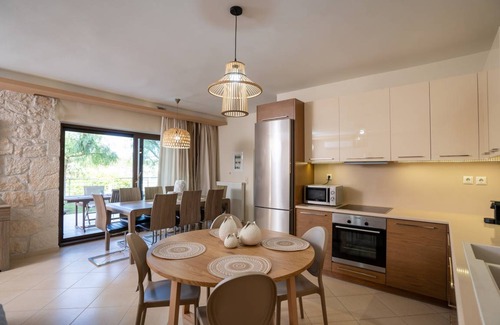Agia Marina House | 90 m² House ∙ 2 bedrooms ∙ 5 guests
