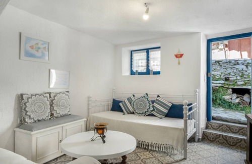 Ioulida House | 90 m² House ∙ 2 bedrooms ∙ 5 guests